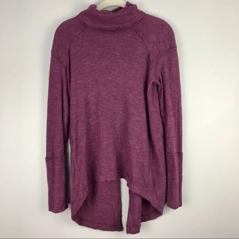 Free People Split Back Turtleneck Oversized Top‎ Berry S